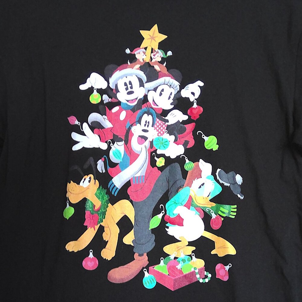 Disney T Shirt Christmas Holiday Mickey Mouse & Crew Cotton Black EUC Sz M